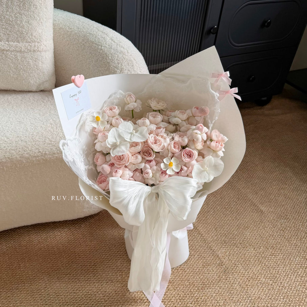 Lacey Kiss of Fairy Bouquet