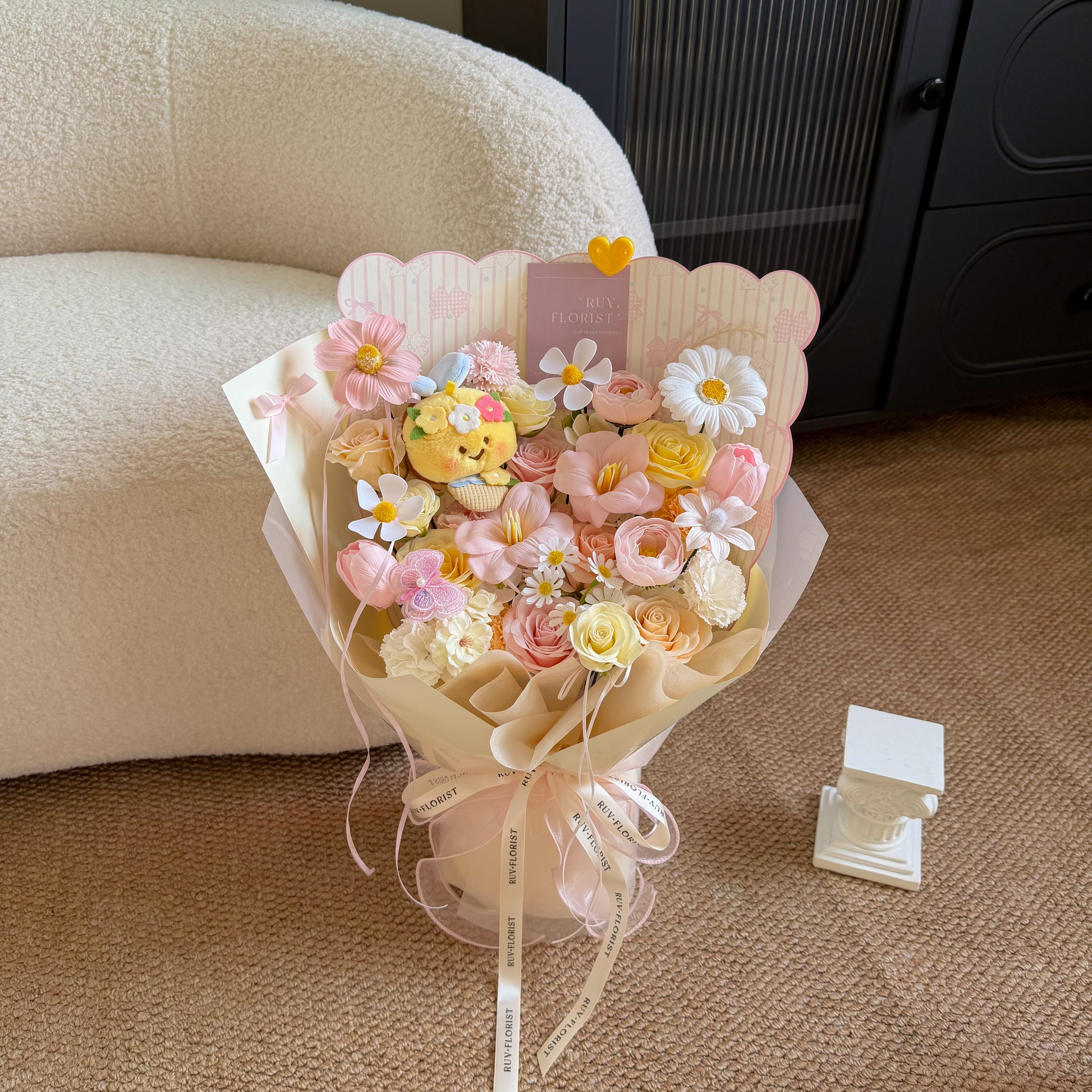 Little Bee Garden Bouquet