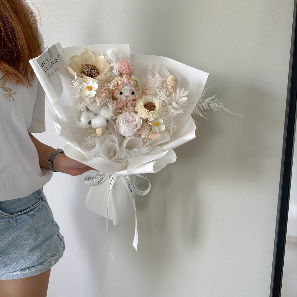 Crochet Rabbit Preserved Bouquet
