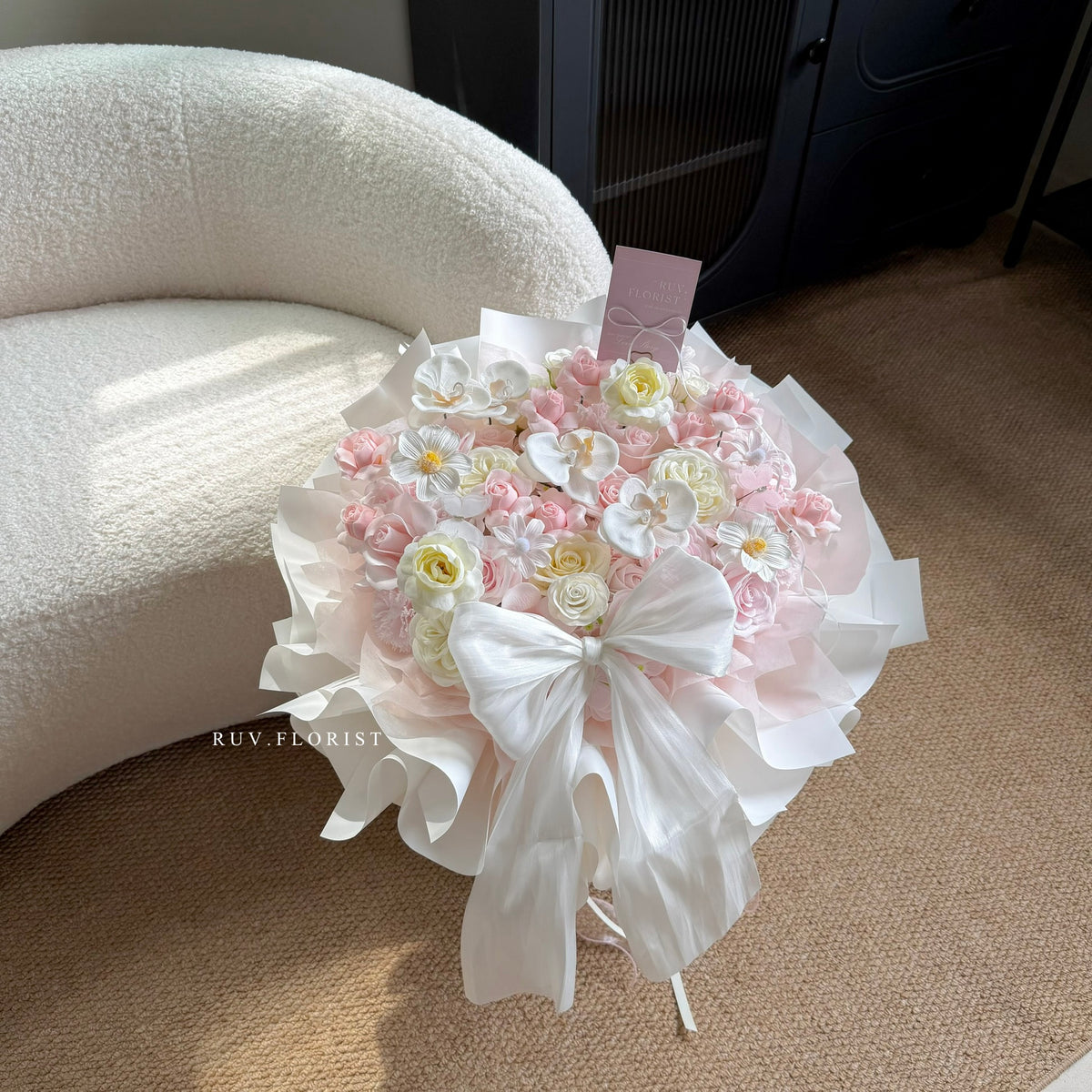 Soft Pink Big Bow Garden Bouquet 💗